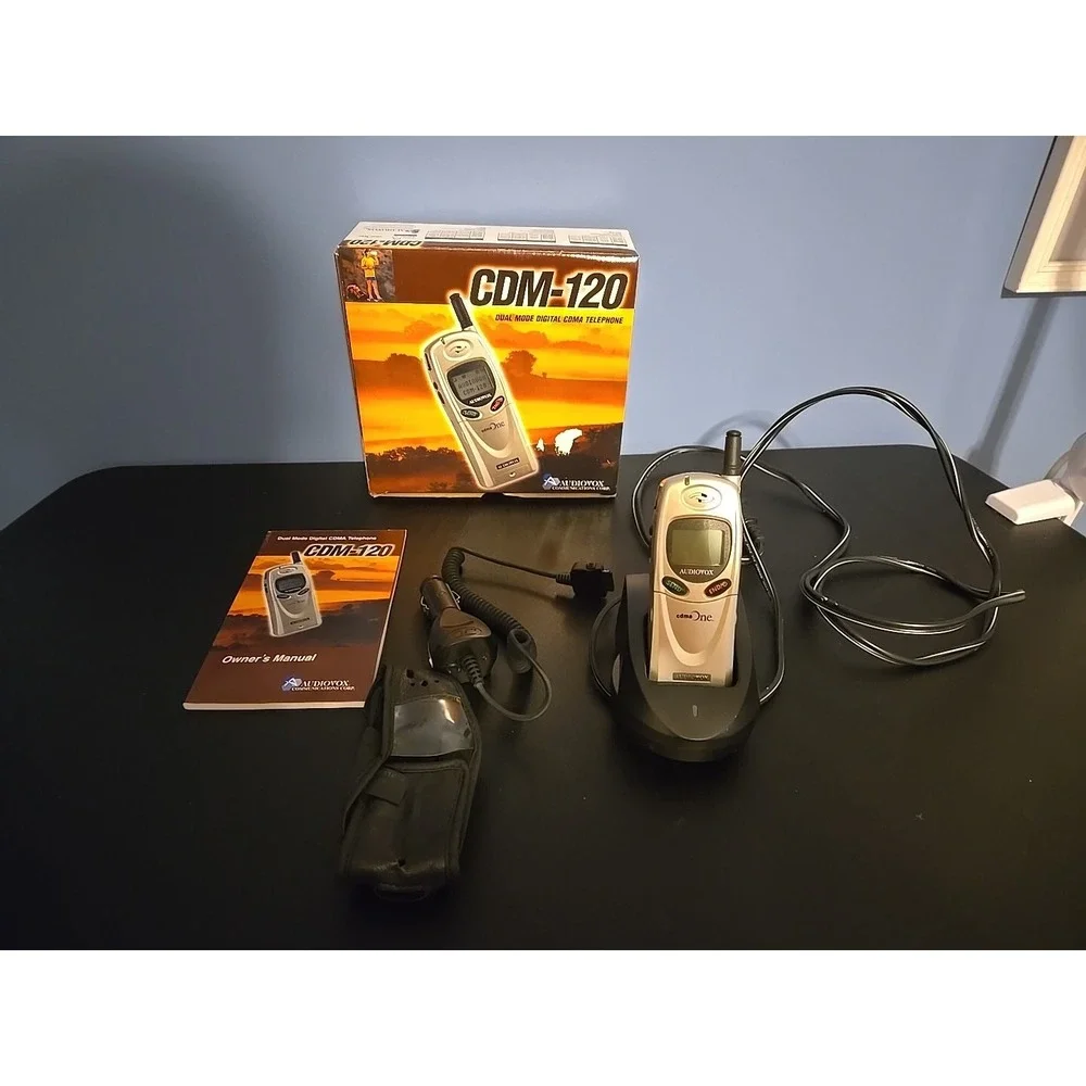 Vintage Collectible Audiovox CDM-120 Cell Phone Untested